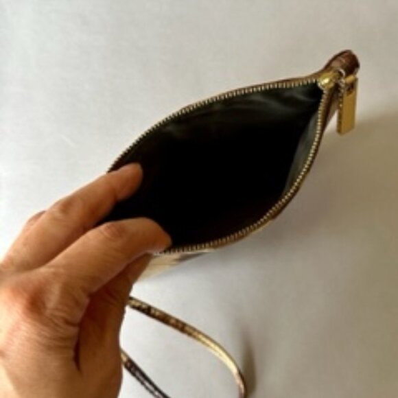 TORY BURCH Brown Tie Dye Patent Leather Finish Medium Wristlet - Picture 4 of 4